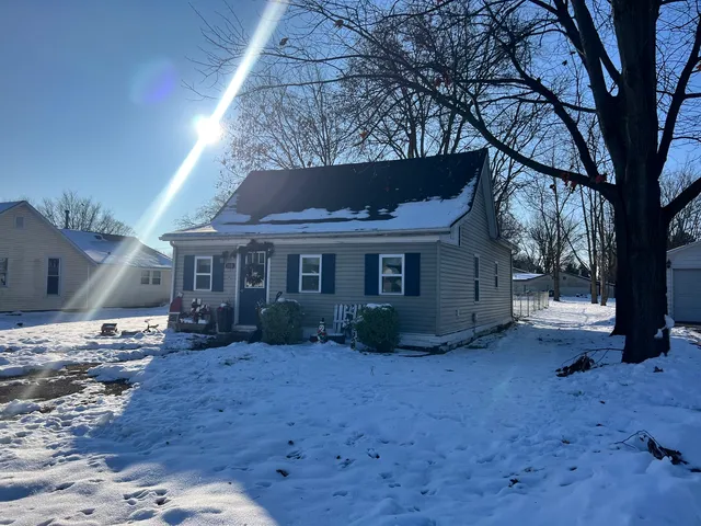 $99,900 | 108 East Illinois Street, Mansfield, IL 61854