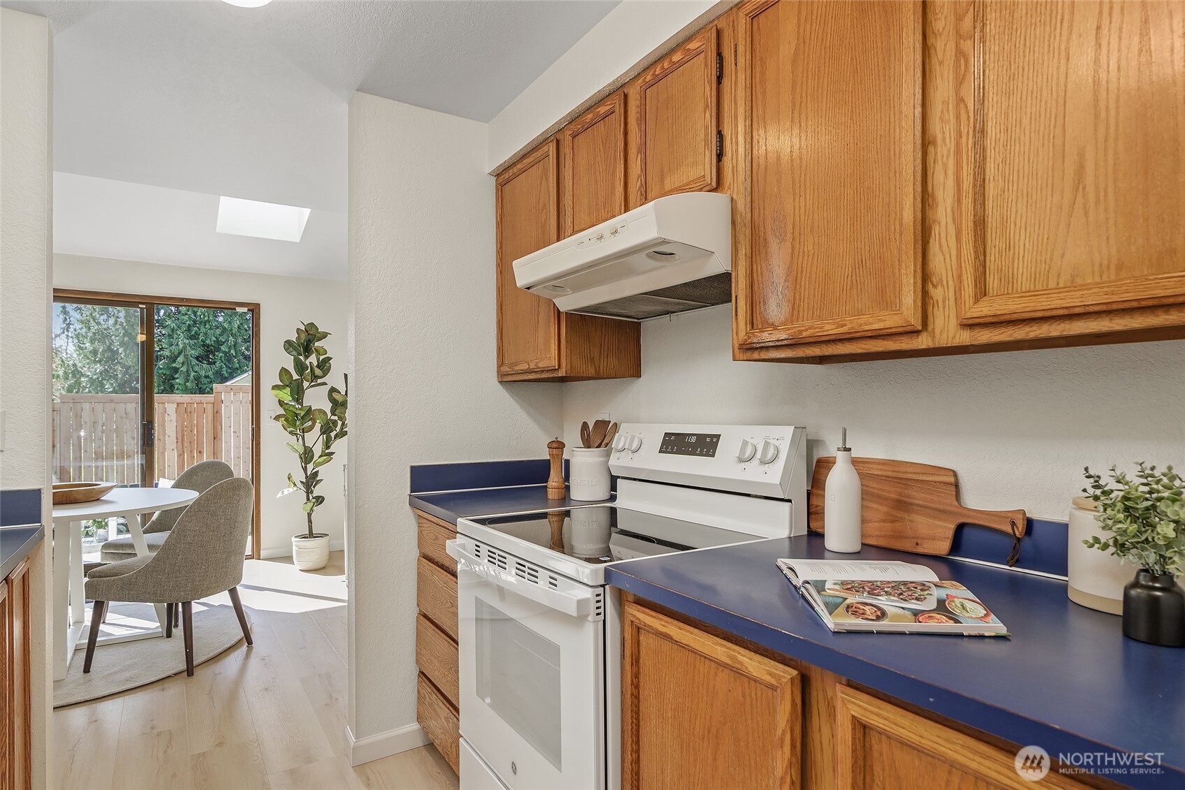 1027 Northeast 113th Street Seattle, WA 98125 - Photo 14 of 24
