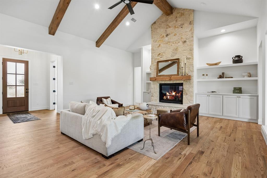 105 Desperado Way Weatherford, TX 76088 - Photo 8 of 40