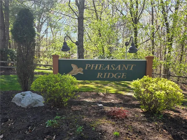 $250,000 | 10 Pheasant Run, Unit A, Smithfield, RI 02917