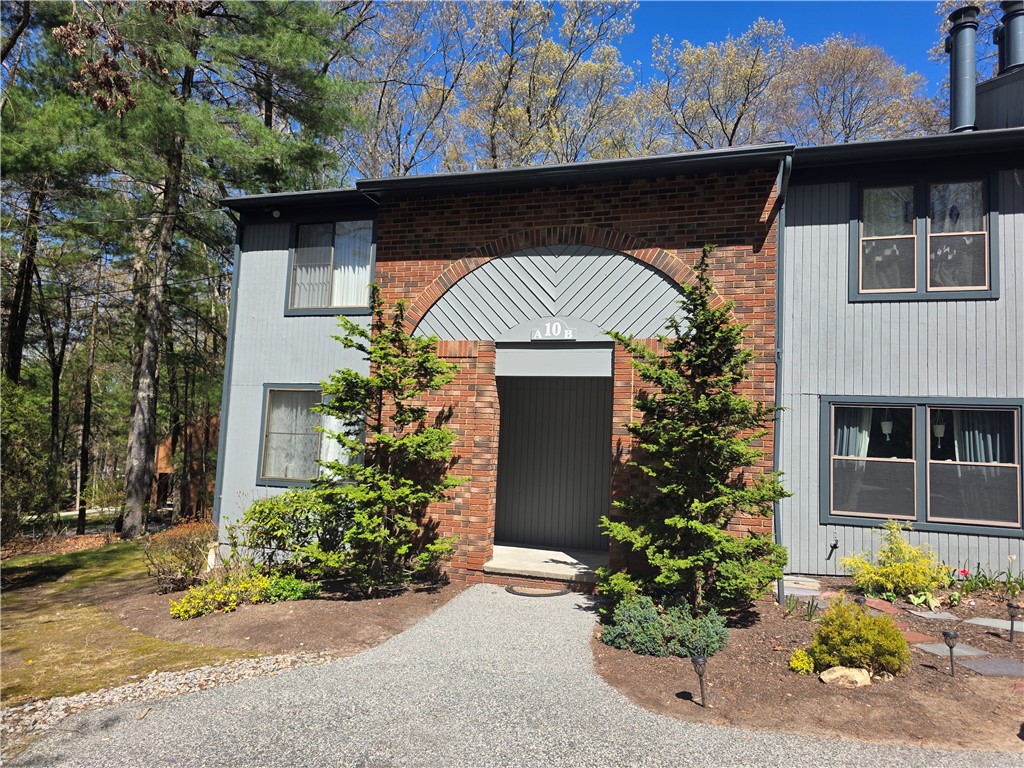 10 Pheasant Run, Unit A Smithfield, RI 02917 - Photo 2 of 5