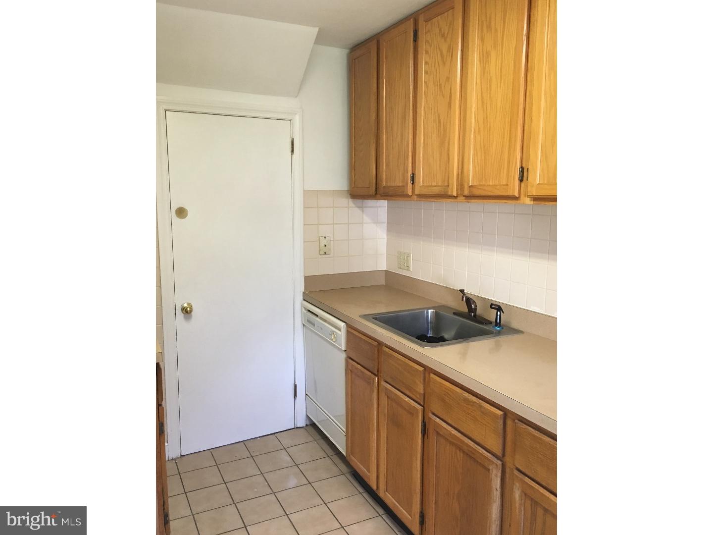 20 Trent Road Wynnewood, PA 19096 - Photo 4 of 10 Kitchen