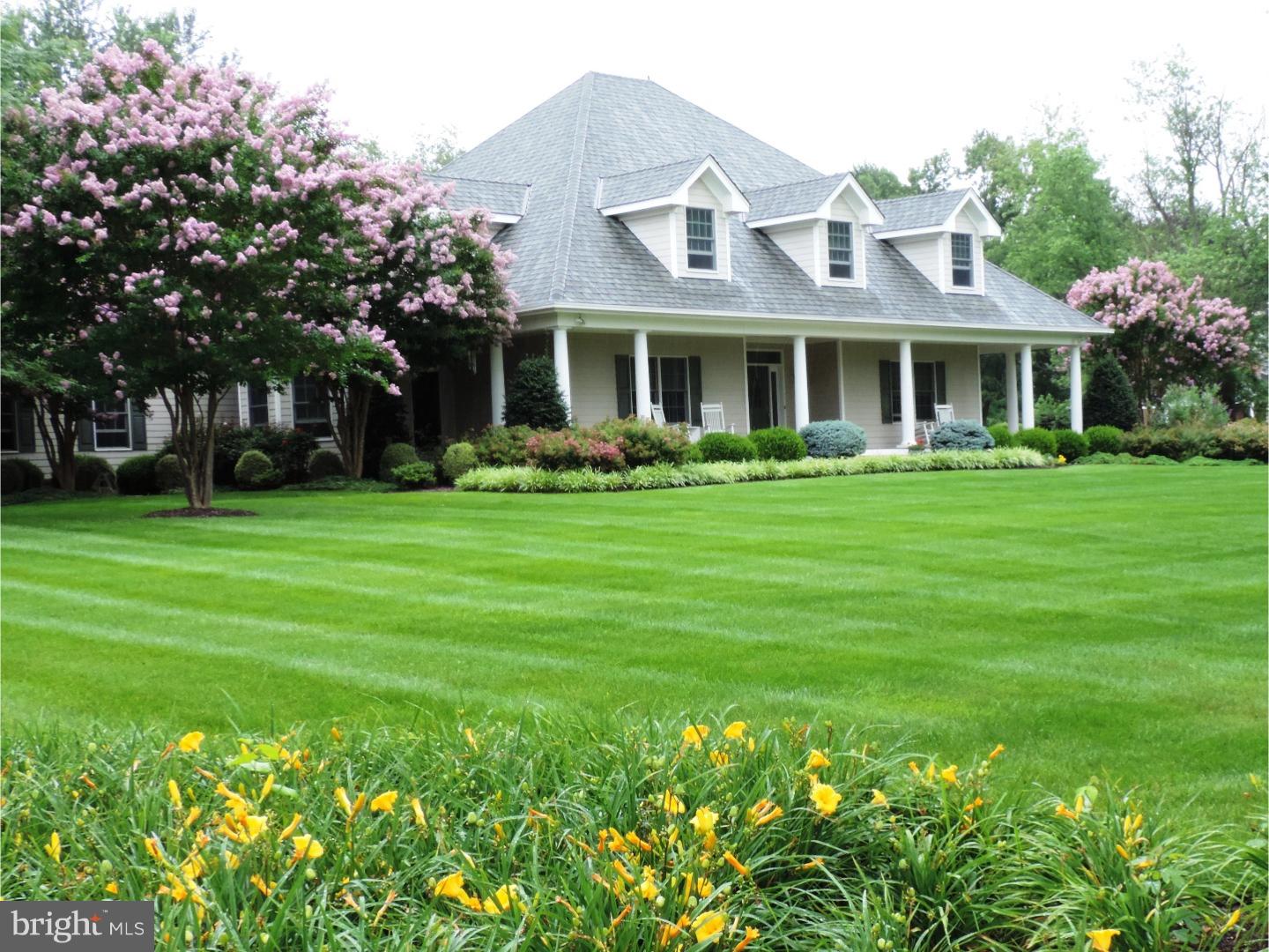 202 Hill Road Mount Holly, NJ 08060 - Photo 2 of 25