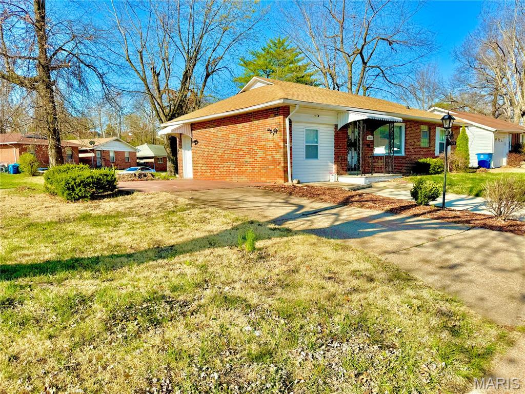 7008 Rohn Drive St. Louis, MO 63121 - Photo 3 of 21