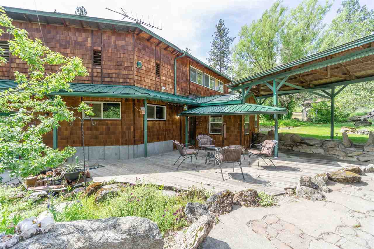 13707 East Blanchard Road Elk, WA 99009 - Photo 1 of 20