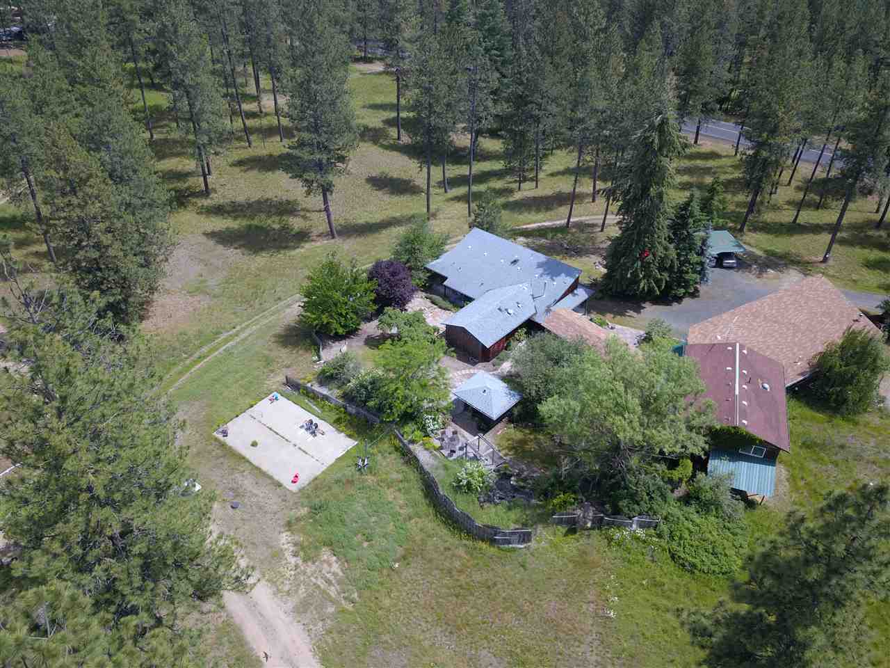 13707 East Blanchard Road Elk, WA 99009 - Photo 3 of 20