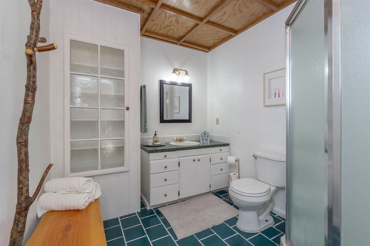 13707 East Blanchard Road Elk, WA 99009 - Photo 9 of 20