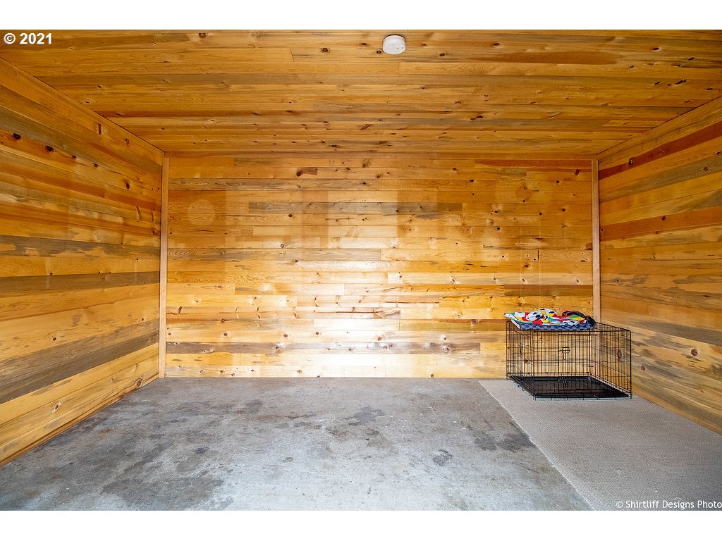 29866 Gimpl Hill Road Eugene, OR 97405 - Photo 25 of 32 Gallery Image 25