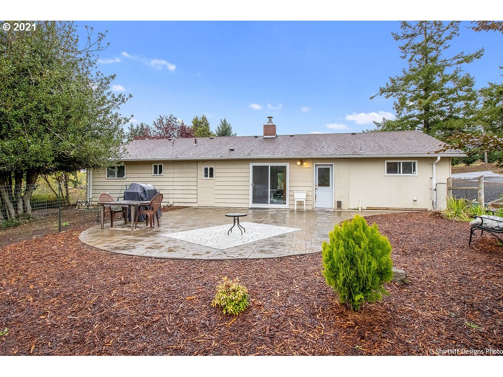 29866 Gimpl Hill Road Eugene, OR 97405 - Photo 27 of 32 Gallery Image 27