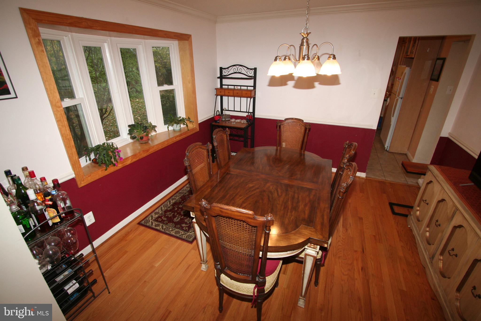 10405 Kinloch Road Silver Spring, MD 20903 - Photo 13 of 38 Dining Room