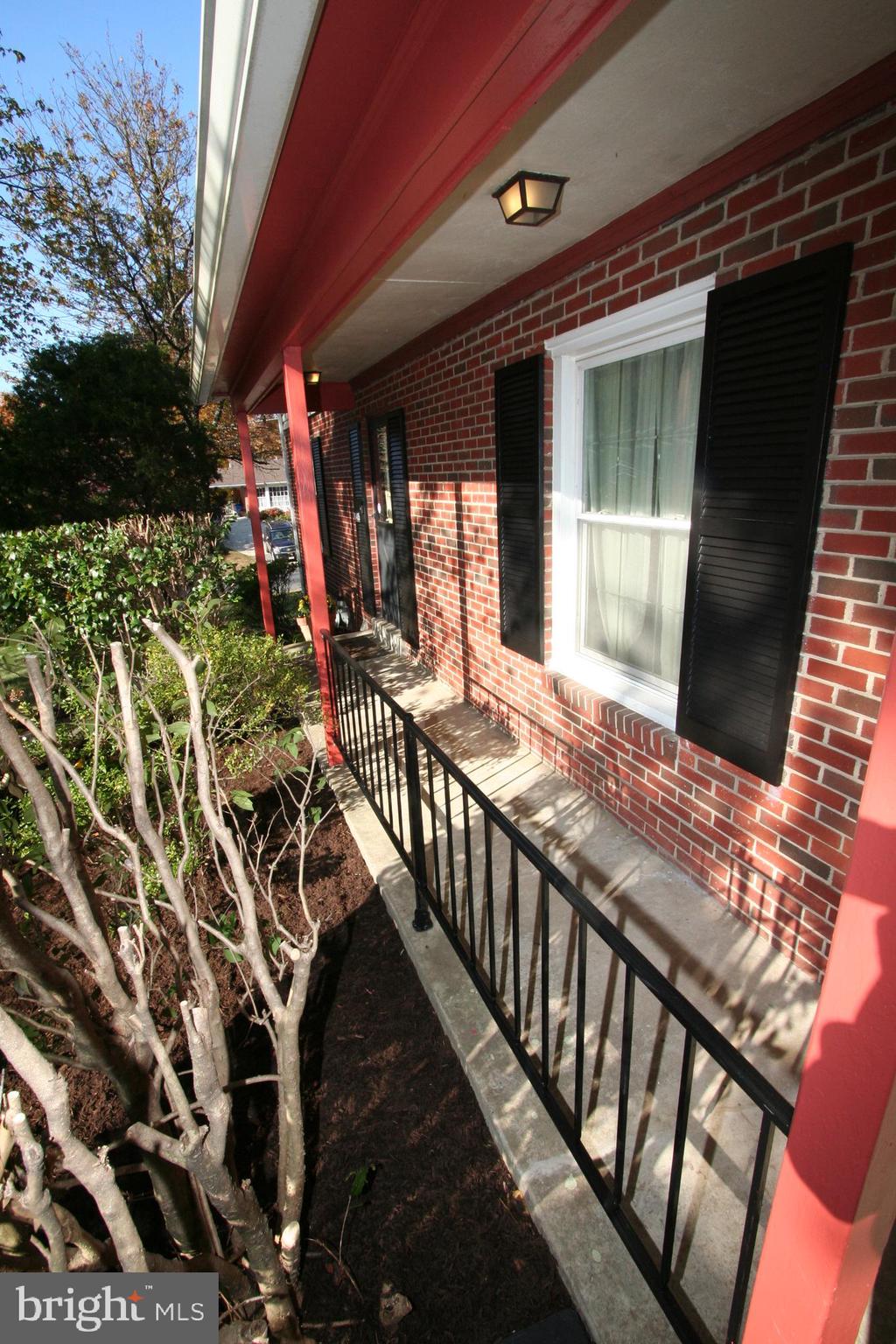 10405 Kinloch Road Silver Spring, MD 20903 - Photo 5 of 38 Front Porch