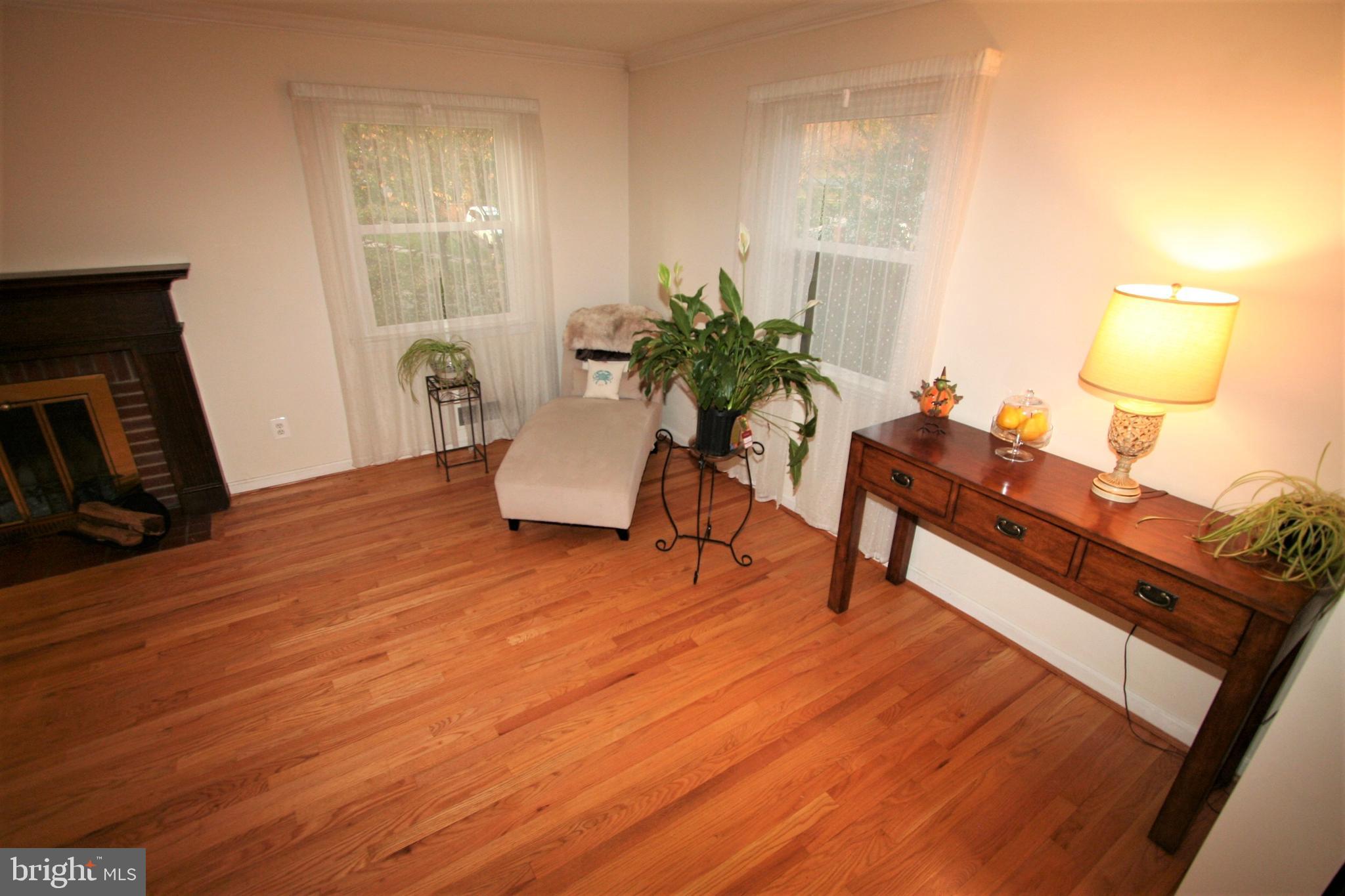 10405 Kinloch Road Silver Spring, MD 20903 - Photo 8 of 38 Living Room Plenty of Light!