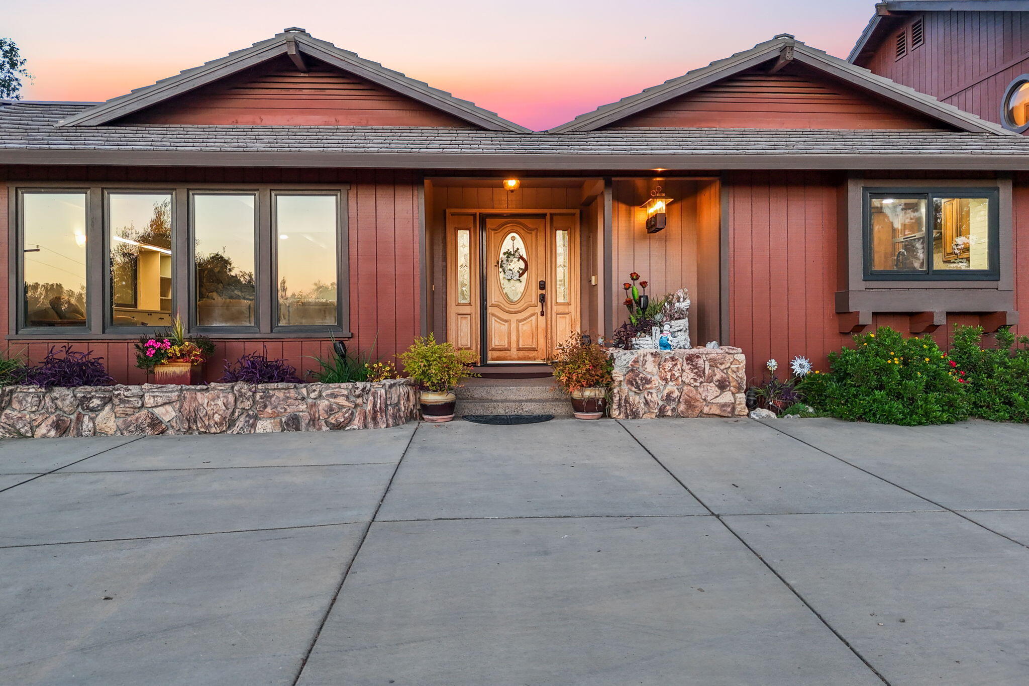20831 Clough Creek Road Redding, CA 96002 - Photo 18 of 107 Welcome HOME!