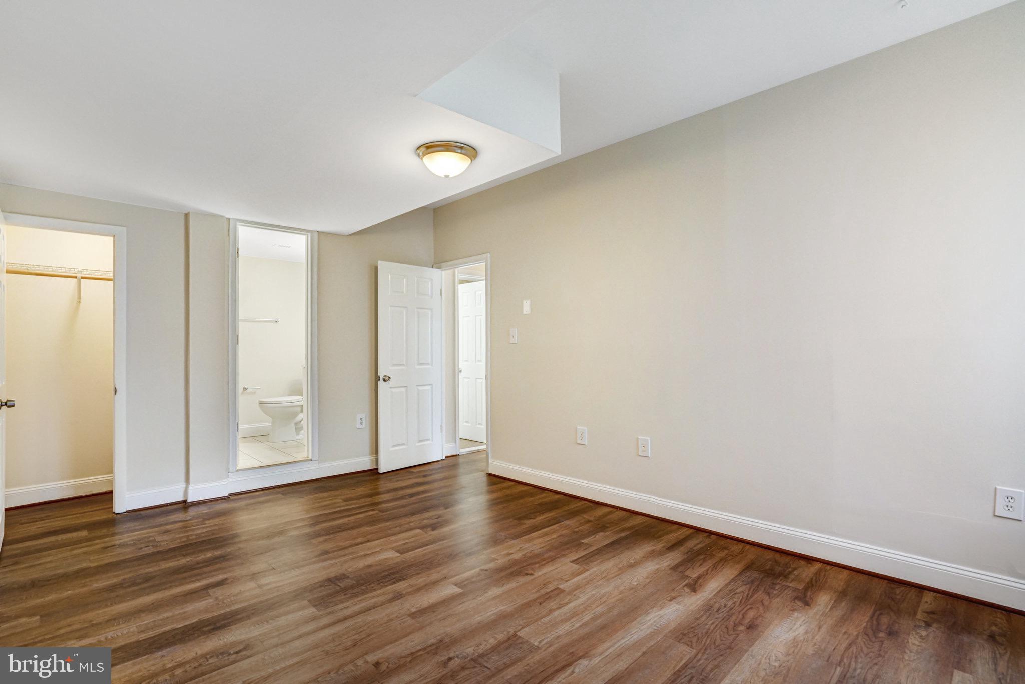 3245 Rio Drive, Unit 108 Falls Church, VA 22041 - Photo 22 of 41 Primary Bedroom