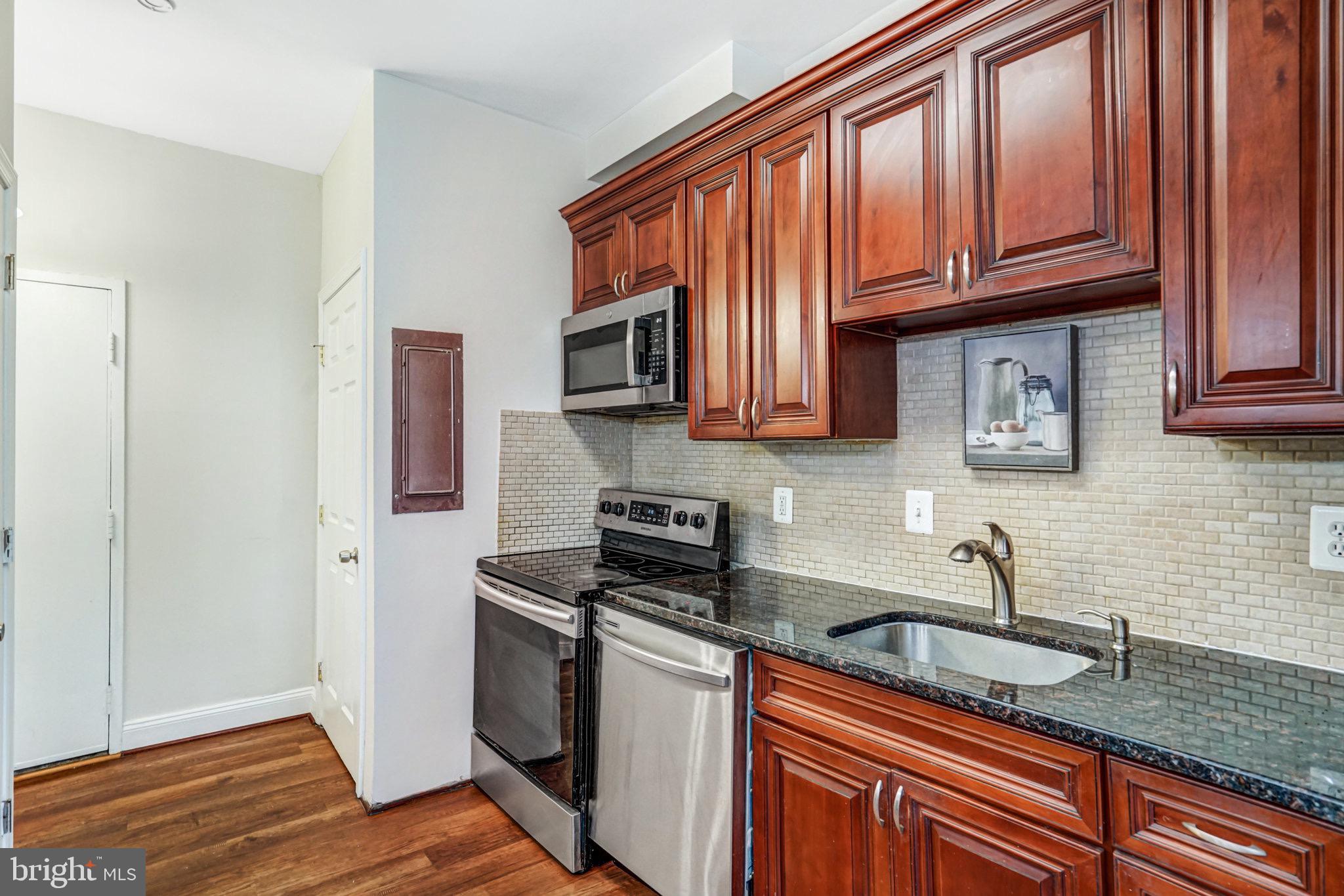 3245 Rio Drive, Unit 108 Falls Church, VA 22041 - Photo 9 of 41
