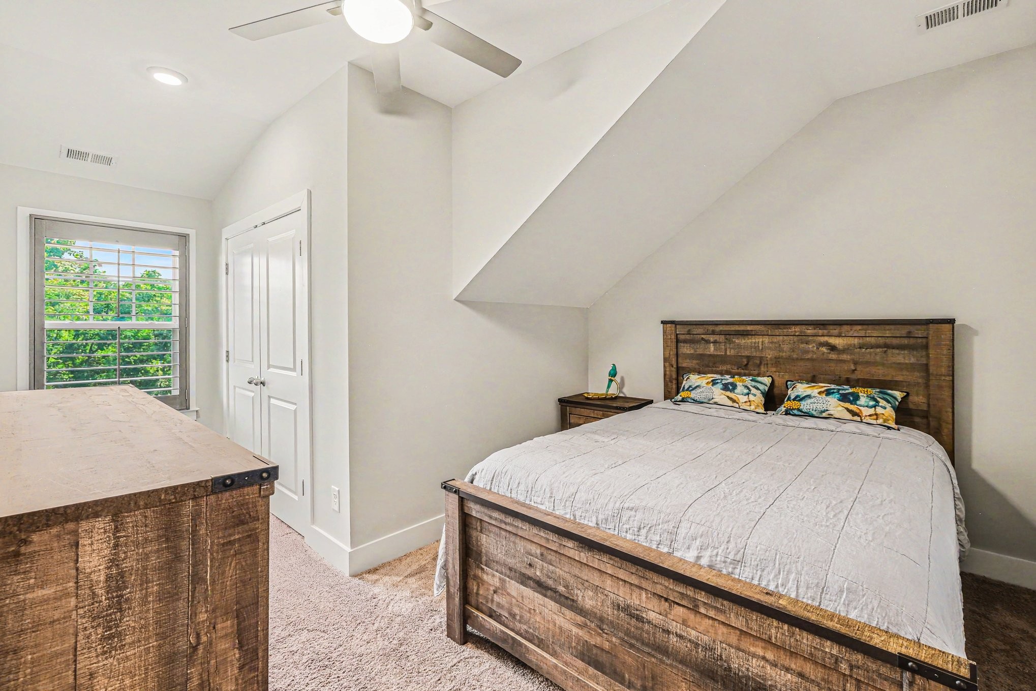 1144 Lock 4 Road, Unit H3 Gallatin, TN 37066 - Photo 21 of 22 a bedroom with a bed and a window
