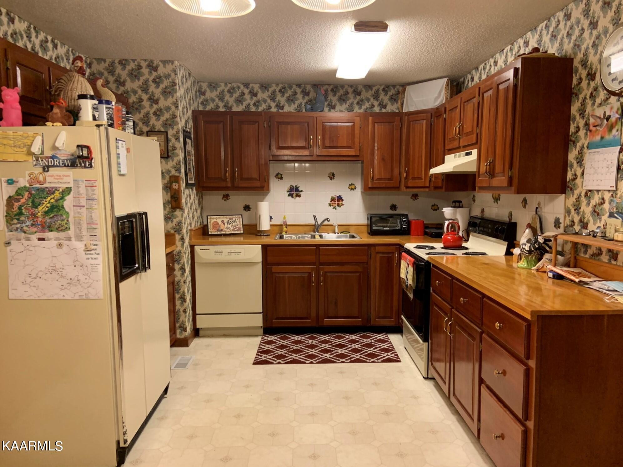 2106 Hickory Manor Road Sevierville, TN 37862 - Photo 11 of 33