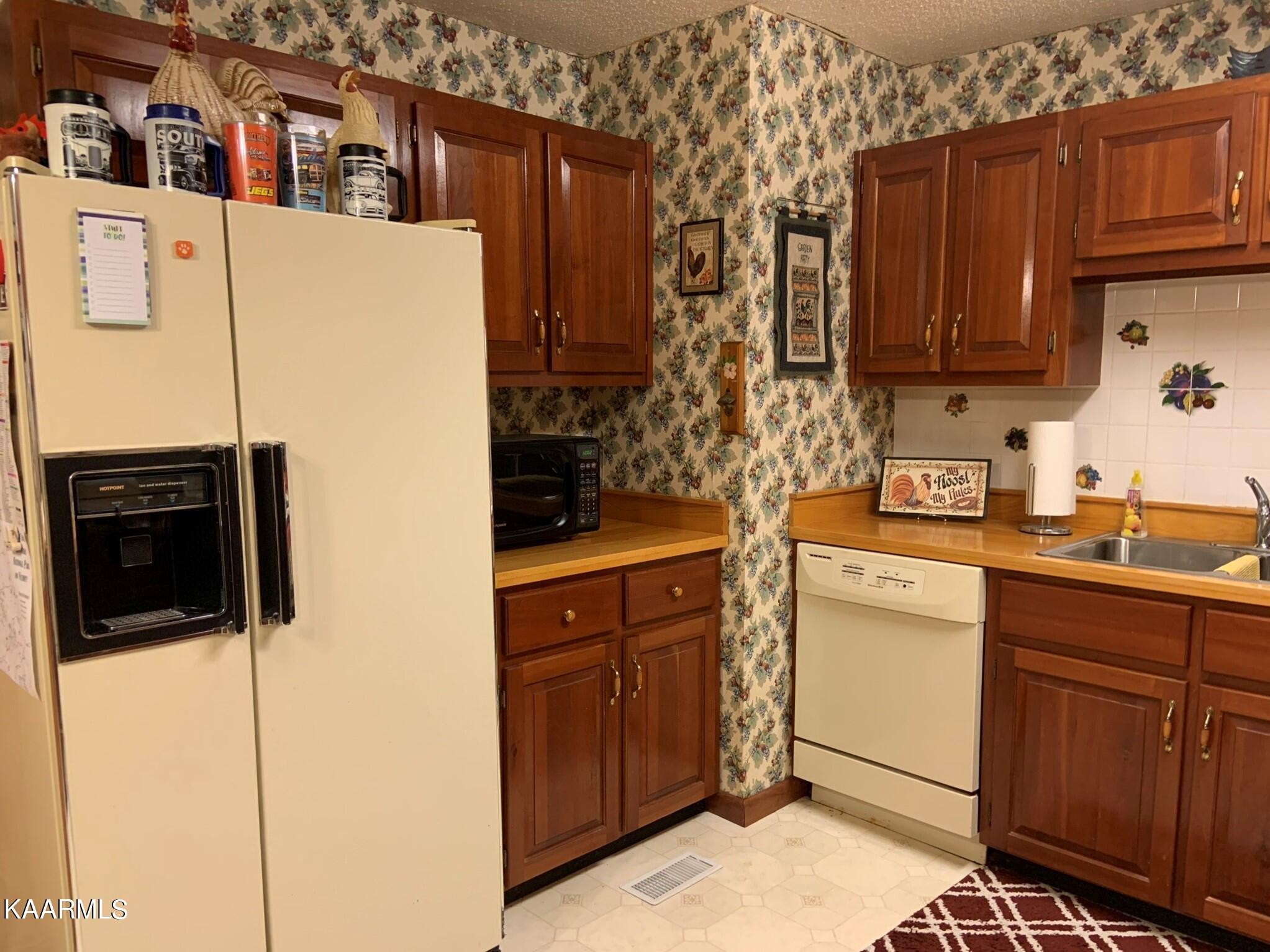 2106 Hickory Manor Road Sevierville, TN 37862 - Photo 13 of 33