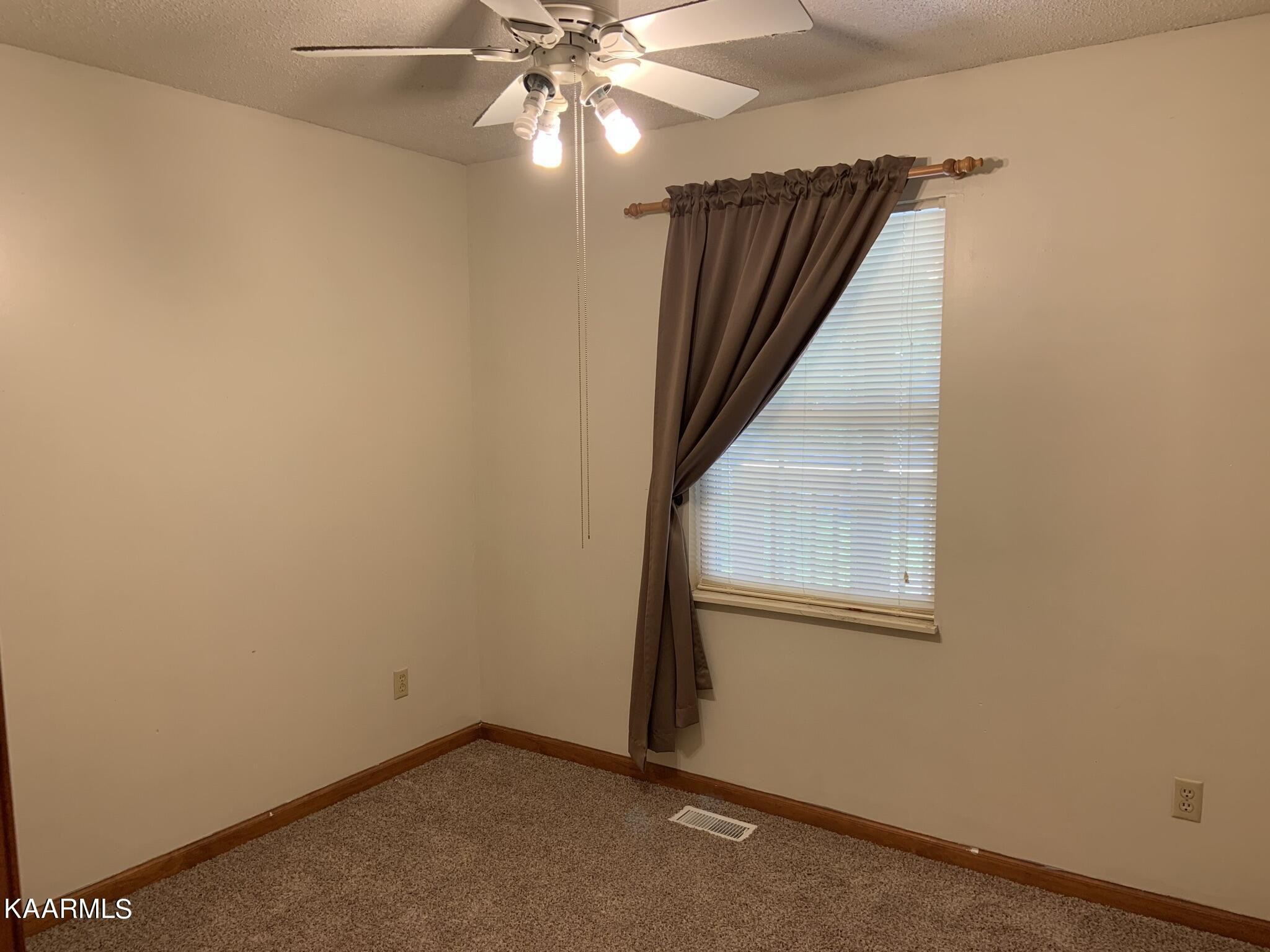 2106 Hickory Manor Road Sevierville, TN 37862 - Photo 17 of 33