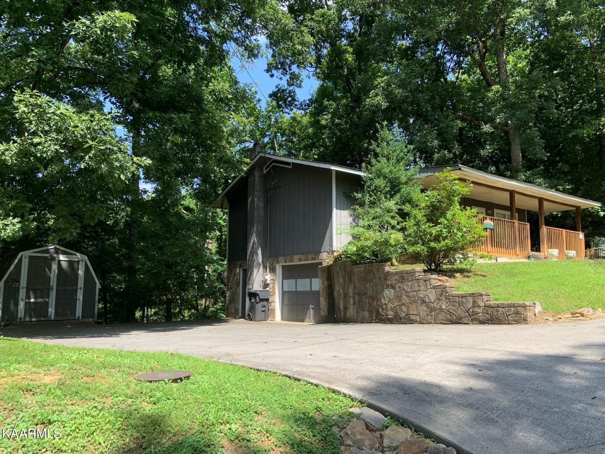 2106 Hickory Manor Road Sevierville, TN 37862 - Photo 27 of 33