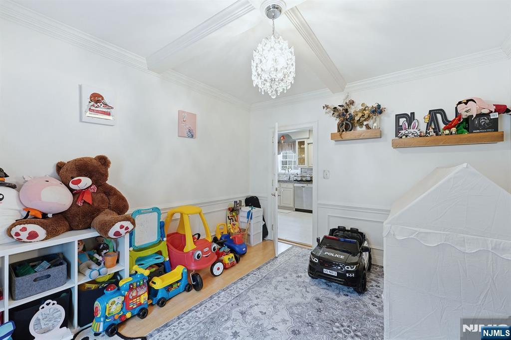 11 Thiem Avenue Rochelle Park, NJ 07662 - Photo 13 of 48