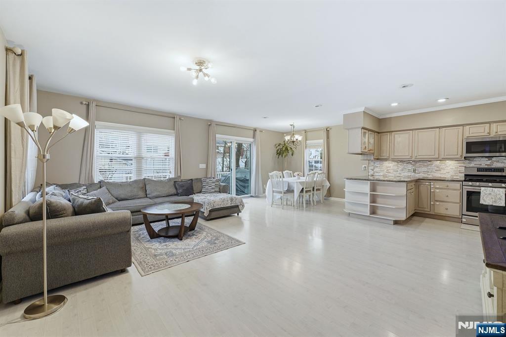 11 Thiem Avenue Rochelle Park, NJ 07662 - Photo 17 of 48