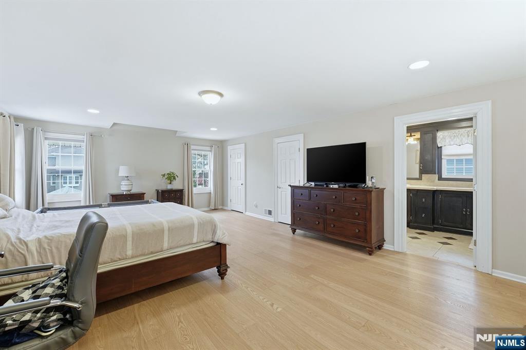 11 Thiem Avenue Rochelle Park, NJ 07662 - Photo 23 of 48