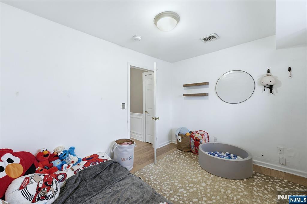 11 Thiem Avenue Rochelle Park, NJ 07662 - Photo 31 of 48