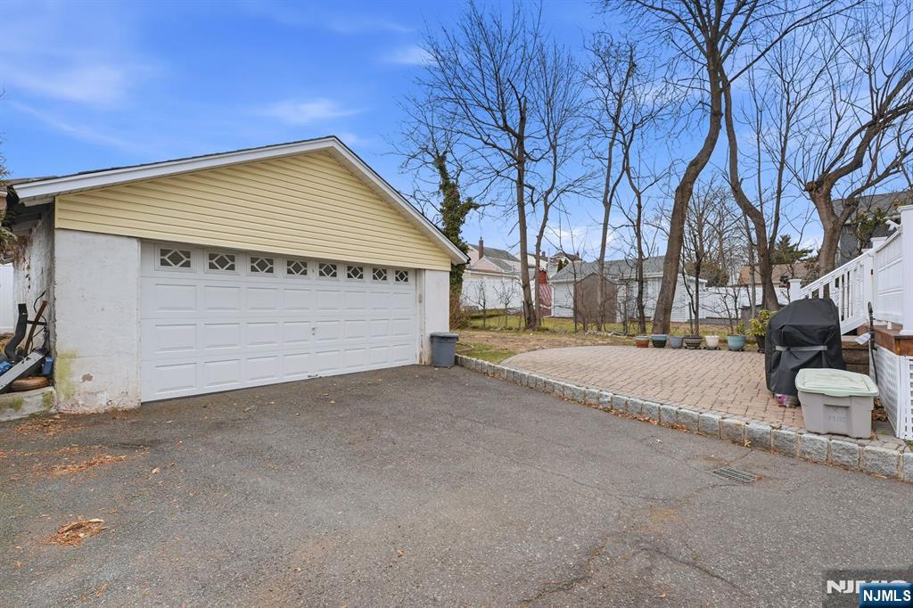 11 Thiem Avenue Rochelle Park, NJ 07662 - Photo 40 of 48