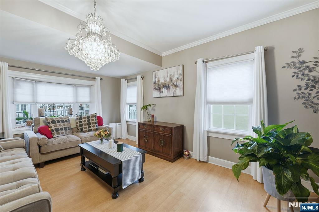 11 Thiem Avenue Rochelle Park, NJ 07662 - Photo 7 of 48