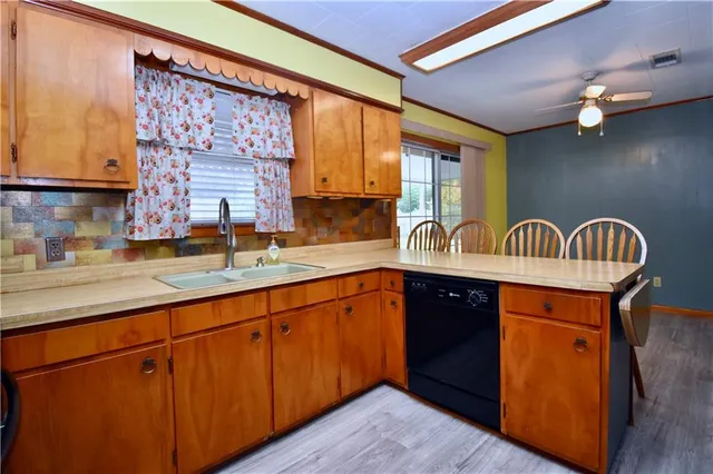 $173,000 | 127 Edwards Drive, Pineville, LA 71360