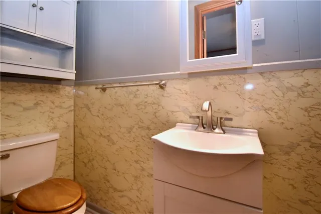 $173,000 | 127 Edwards Drive, Pineville, LA 71360