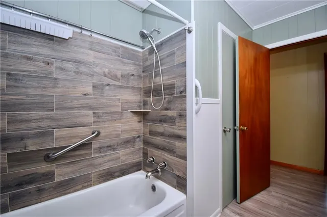 $173,000 | 127 Edwards Drive, Pineville, LA 71360