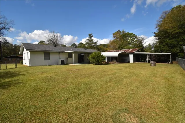 $173,000 | 127 Edwards Drive, Pineville, LA 71360