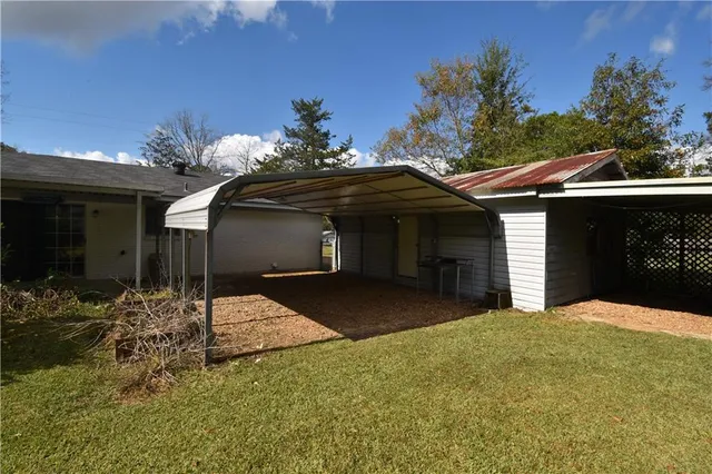$173,000 | 127 Edwards Drive, Pineville, LA 71360