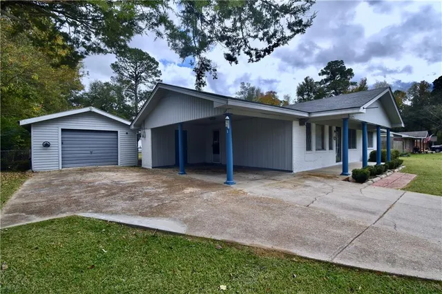 $173,000 | 127 Edwards Drive, Pineville, LA 71360