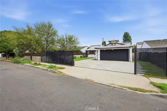 $850,000 | 7108 Mammoth Avenue, Van Nuys, CA 91405