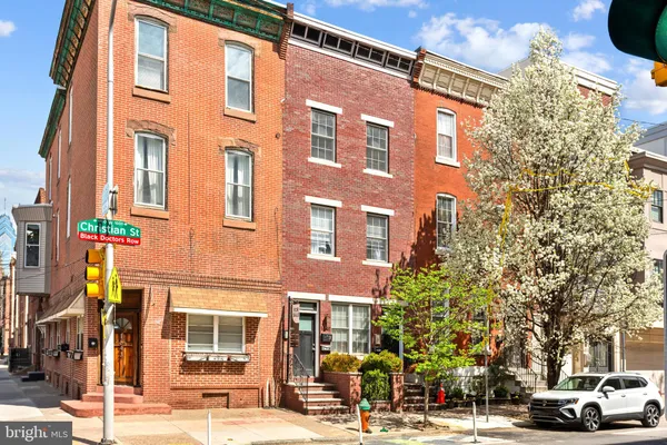 $2,500 | 1641 Christian Street, Unit 3A, Philadelphia, PA 19146