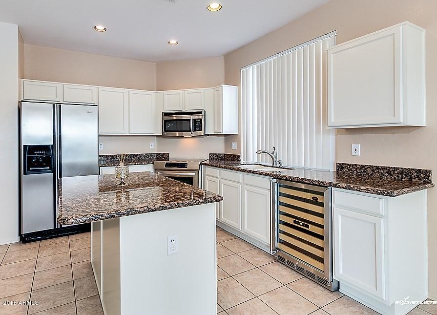 8699 West Bajada Road Peoria, AZ 85383 - Photo 2 of 42 RENOVATED KITCHEN