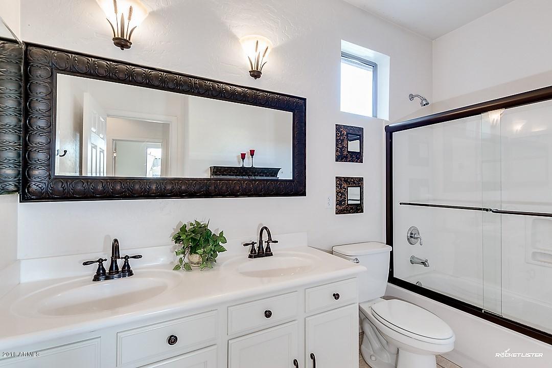 8699 West Bajada Road Peoria, AZ 85383 - Photo 21 of 42 HALL BATH