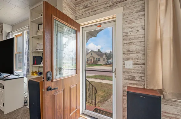 $120,000 | 722 East 3rd Street, Fairmont, MN 56031