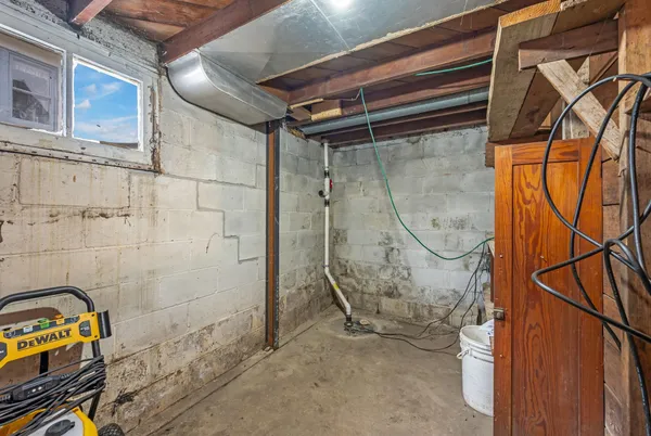 $120,000 | 722 East 3rd Street, Fairmont, MN 56031