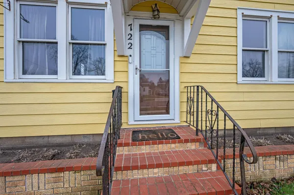 $120,000 | 722 East 3rd Street, Fairmont, MN 56031