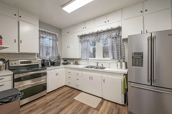 $120,000 | 722 East 3rd Street, Fairmont, MN 56031