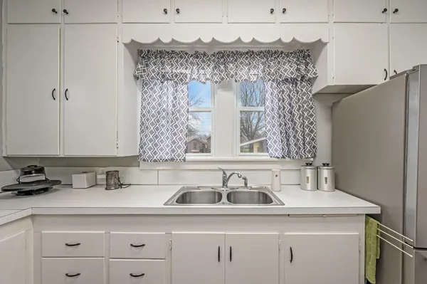 $120,000 | 722 East 3rd Street, Fairmont, MN 56031