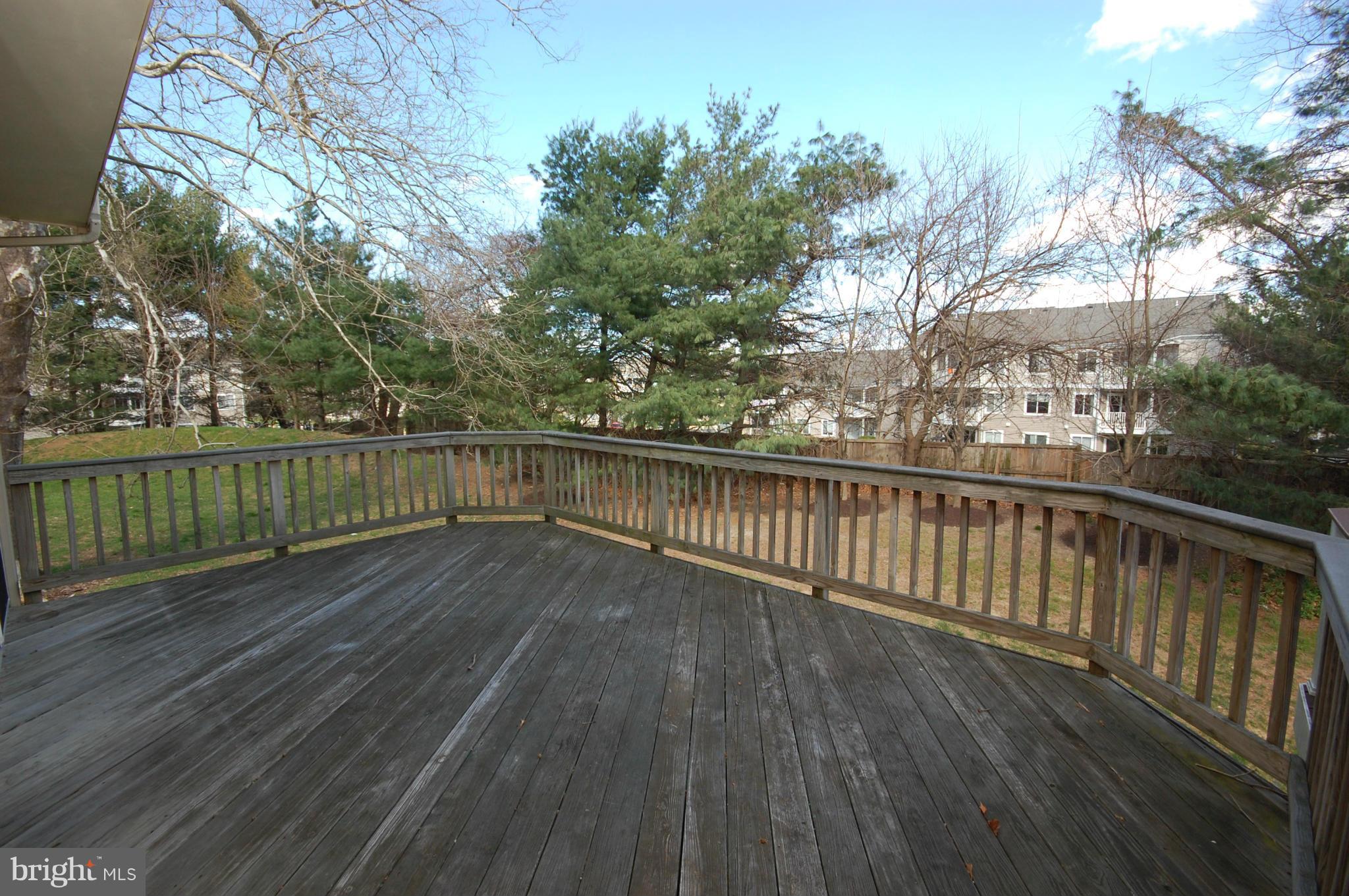6889 Old Waterloo Road, Unit 16D Elkridge, MD 21075 - Photo 14 of 17 Deck