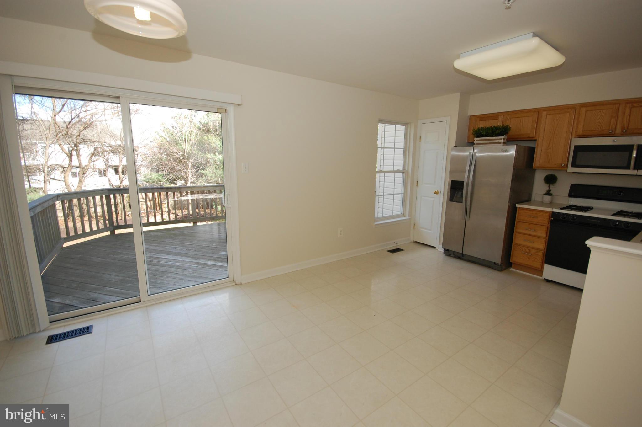 6889 Old Waterloo Road, Unit 16D Elkridge, MD 21075 - Photo 5 of 17 Eat in Kitchen