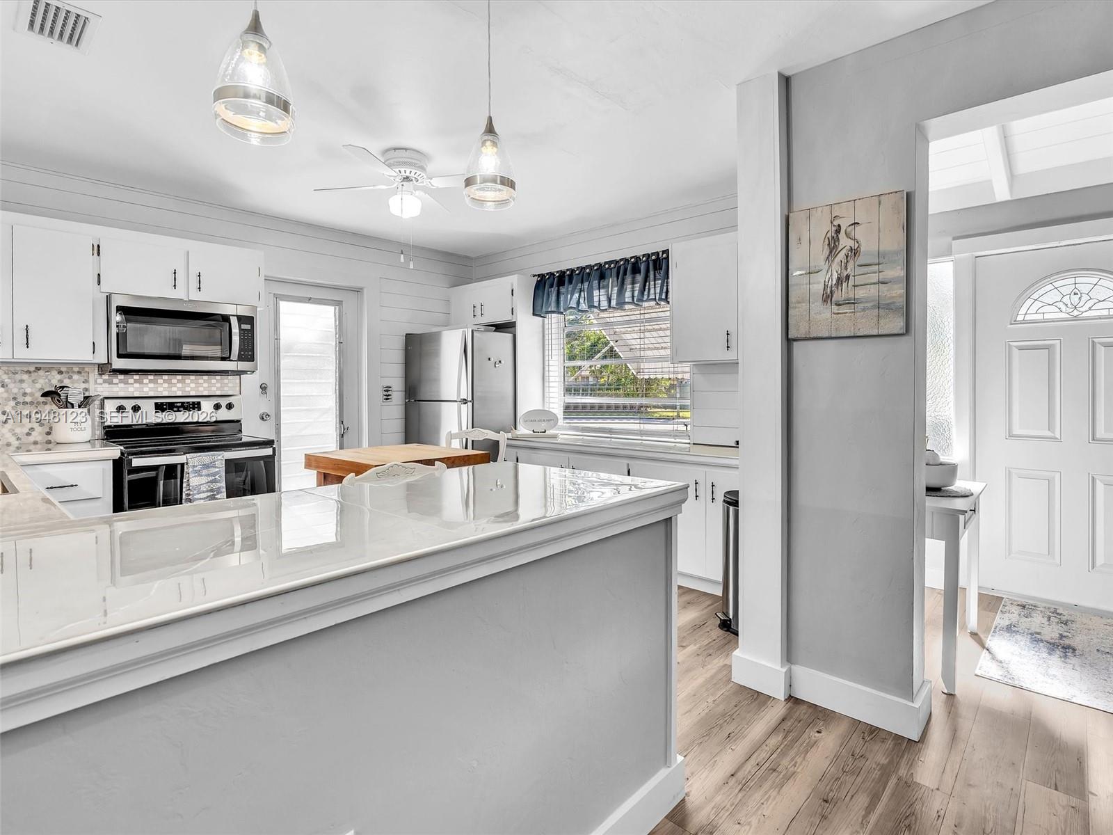 2539 Cleveland Street Hollywood, FL 33020 - Photo 14 of 52 Beautifully finished