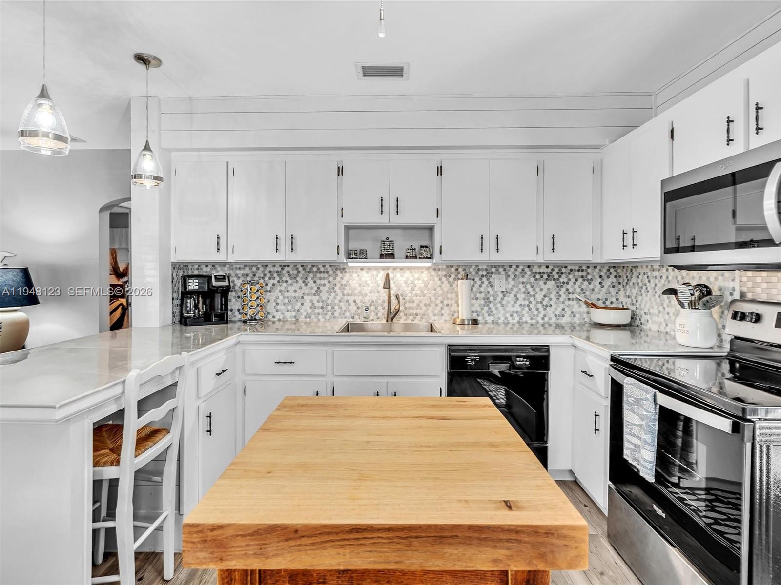 2539 Cleveland Street Hollywood, FL 33020 - Photo 16 of 52 The heart of the home