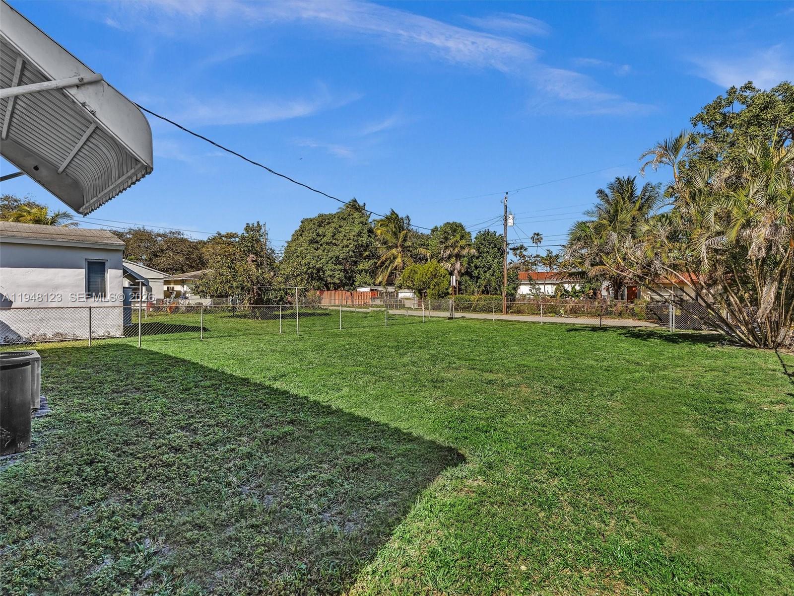 2539 Cleveland Street Hollywood, FL 33020 - Photo 31 of 52